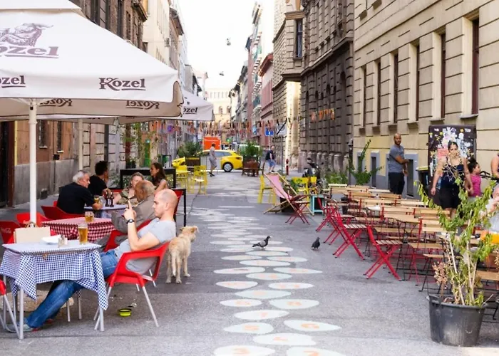 Апартаменты Fecske Delux Downtown With Parking Будапешт