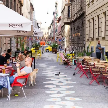 Apartament Fecske Delux Downtown With Parking Budapeszt