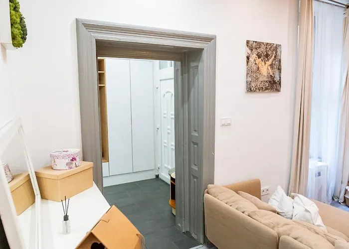 Fecske Delux Downtown With Parking * Budapeszt
