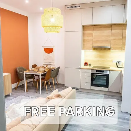 Fecske Delux Downtown With Parking 公寓 *