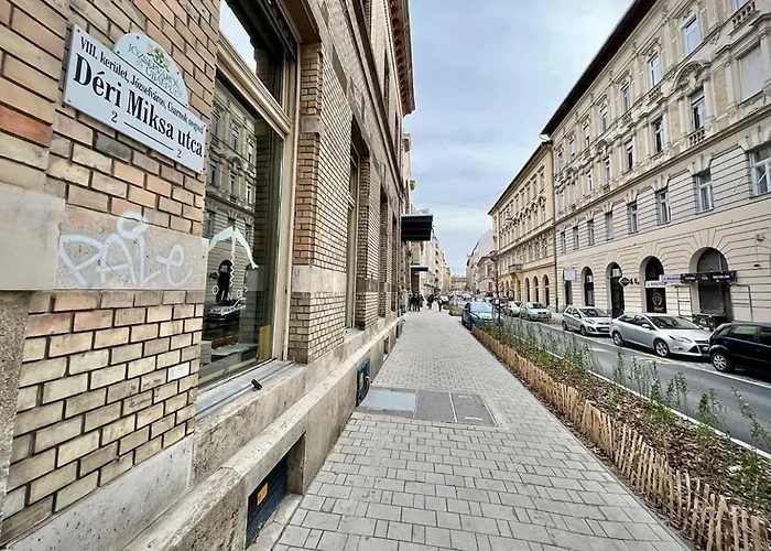 Appartement Fecske Delux Downtown With Parking
